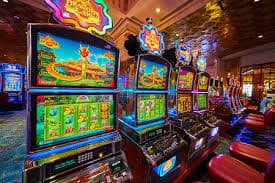 Tampilan antarmuka seluler mpocasino untuk permainan sportsbook dan kasino